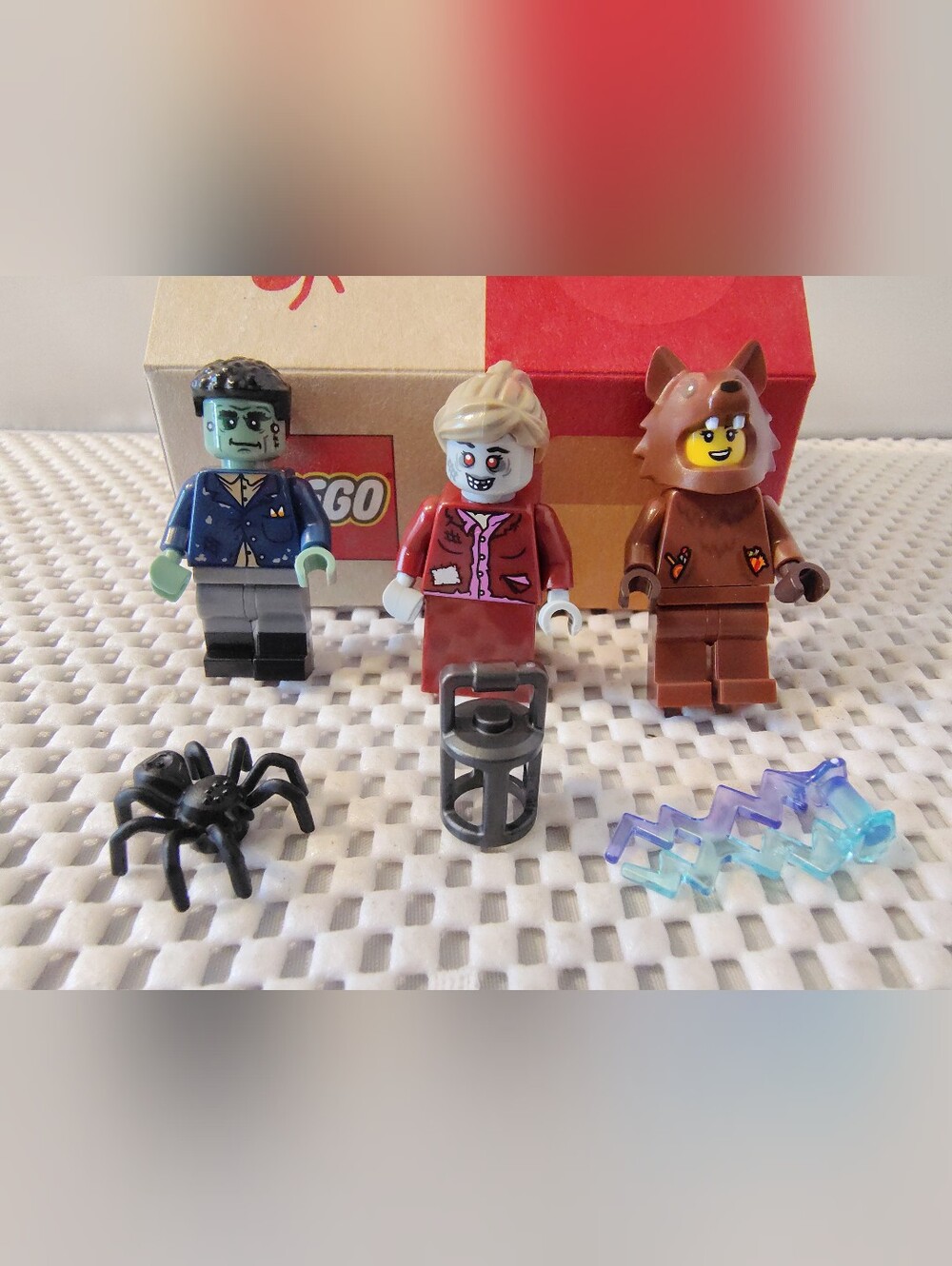 Lego Halloween BAM Minifigures Frankenstein Zombie Wolf